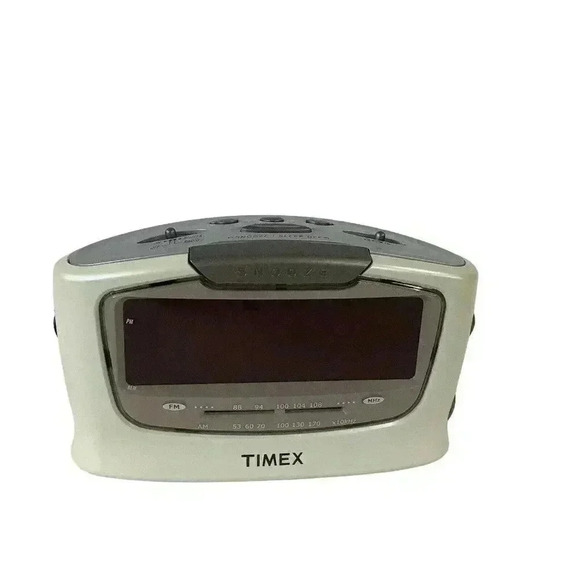 Timex T254W Jumbo Digital Display Alarm Clock Radio AM FM Pearl White - Picture 1 of 6